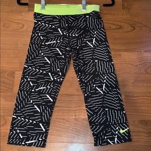 Nike Pro Sport Cropped leggings (2 for $50)